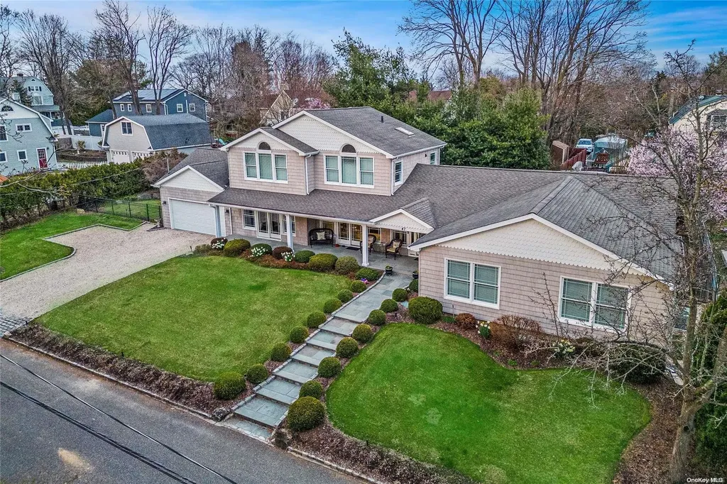 47 Mariners Lane Northport NY 11768