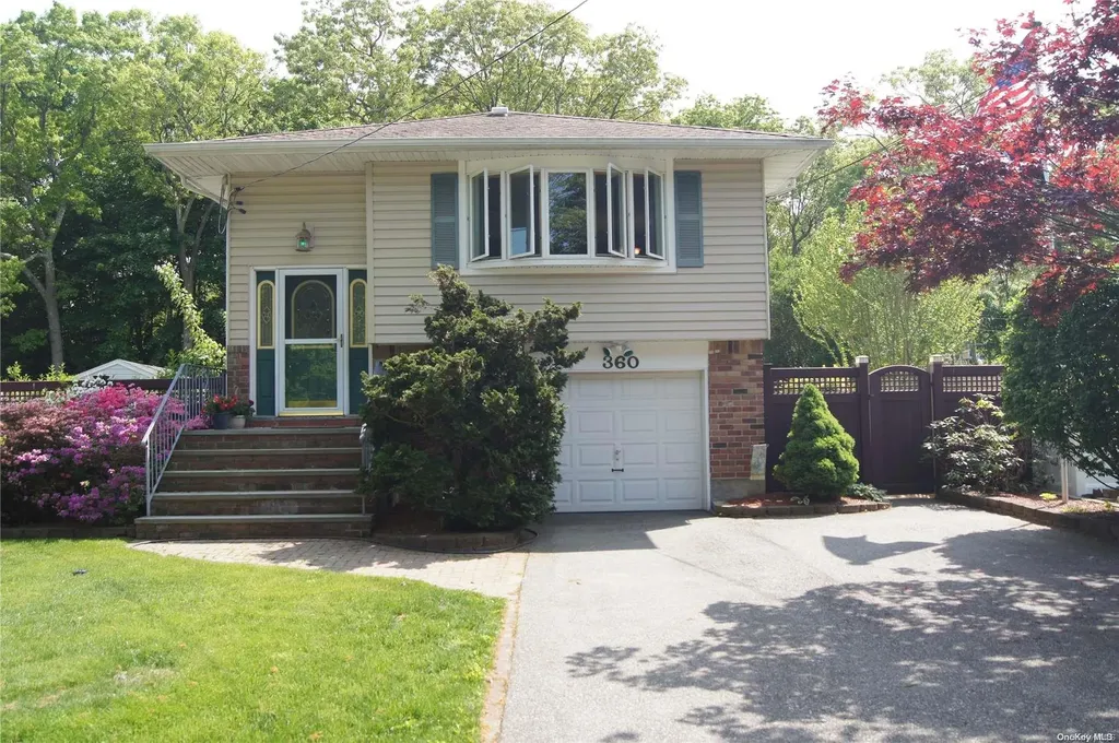 360 Central Islip Boulevard Ronkonkoma NY 11779