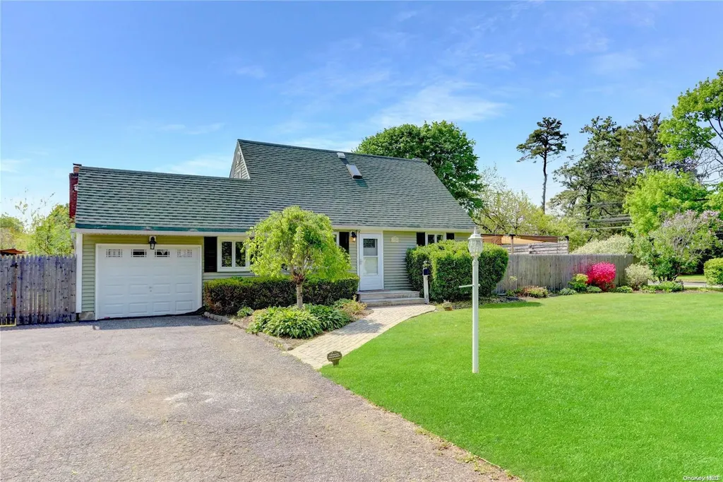 1450 Pine Acres Boulevard Bay Shore NY 11706