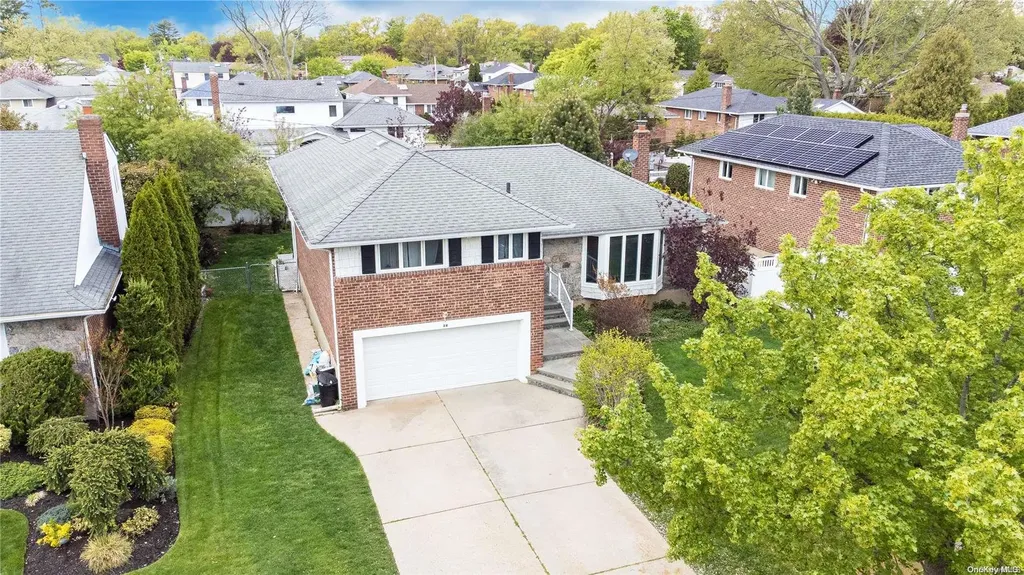 26 Coventry Road Syosset NY 11791