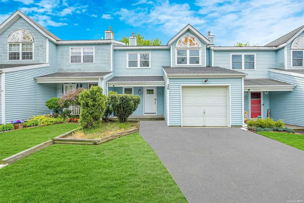 36 Smith Street Central Islip NY 11722