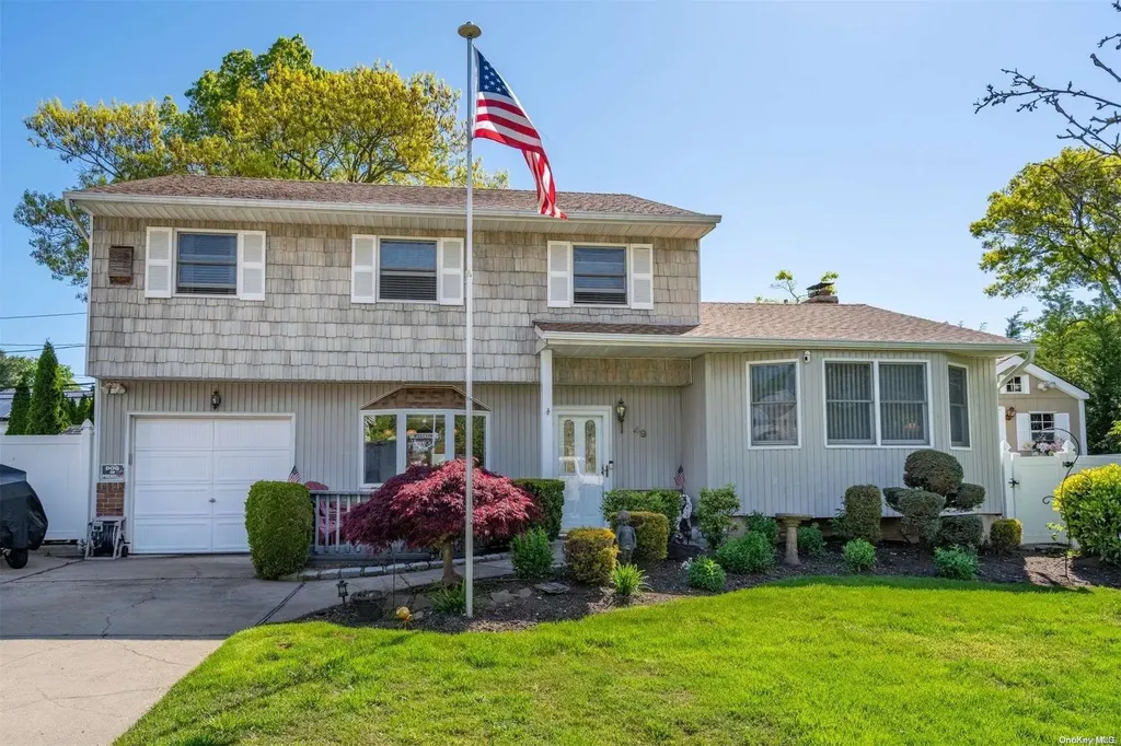 49 Longworth Avenue Dix Hills NY 11746