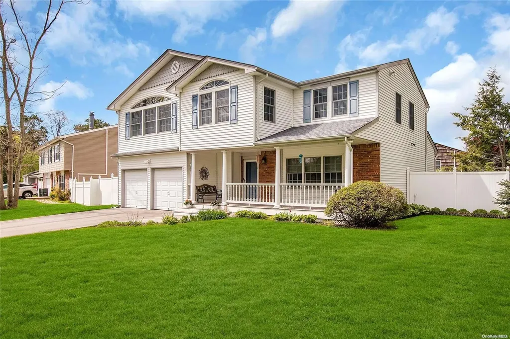 2 Lantern Way Nesconset NY 11767