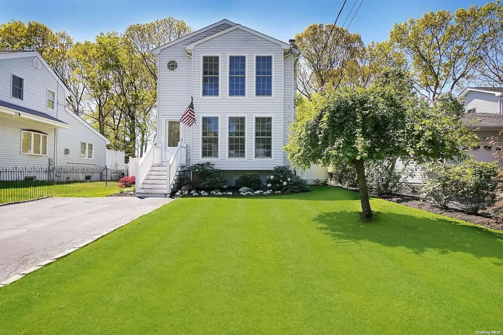 28 Arlington Street Patchogue NY 11772