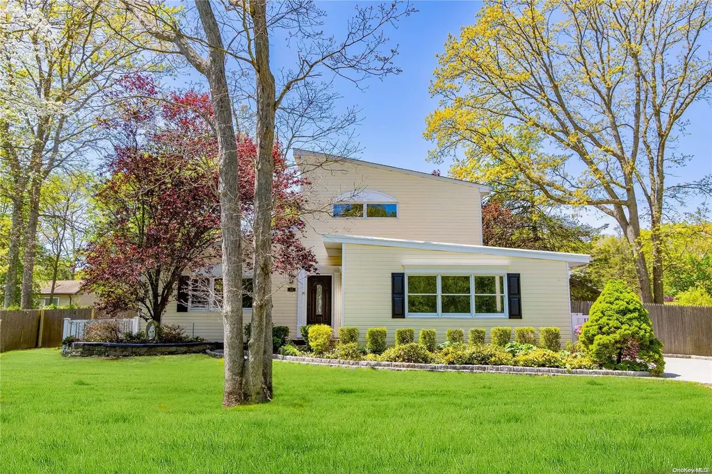 25 Locust Drive Nesconset NY 11767
