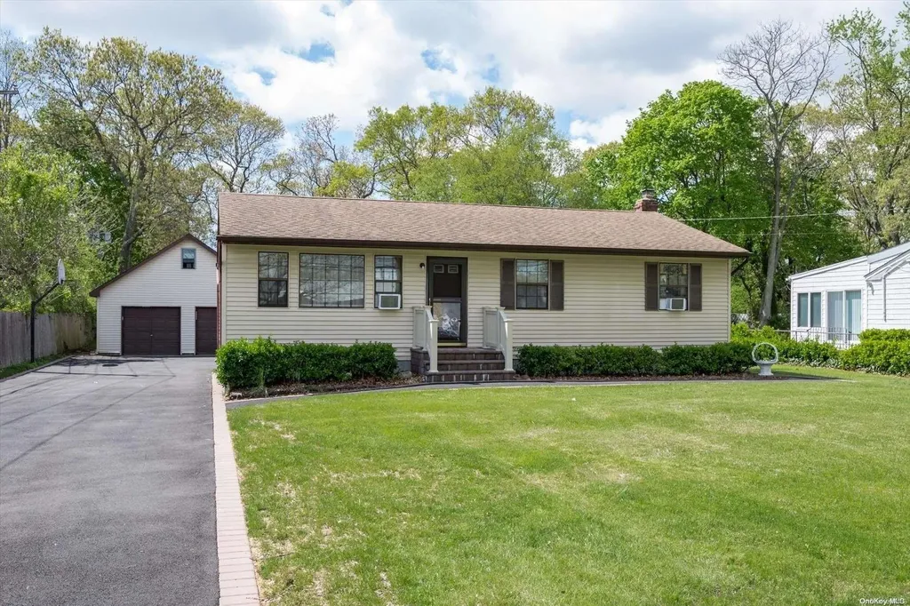 372 Furrows Road Holbrook NY 11741