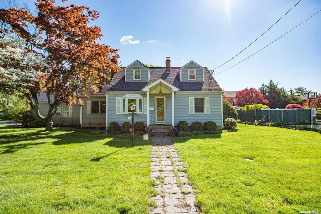 257 Jackson Avenue Saint James NY 11780