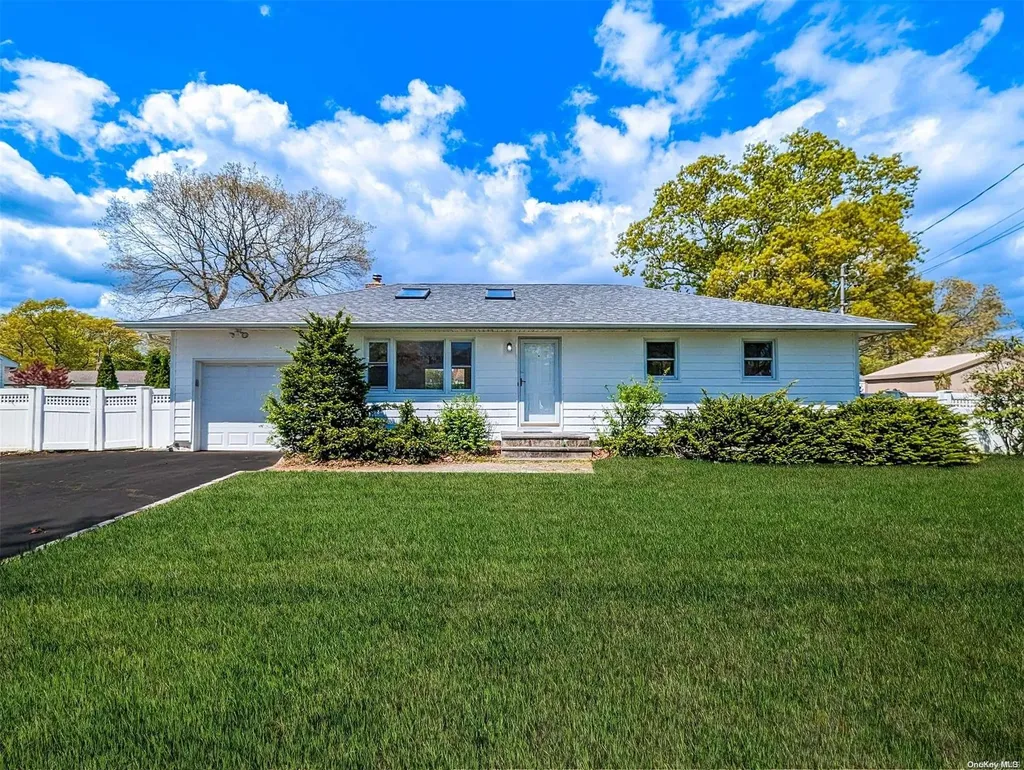 140 Sheets Avenue Holbrook NY 11741