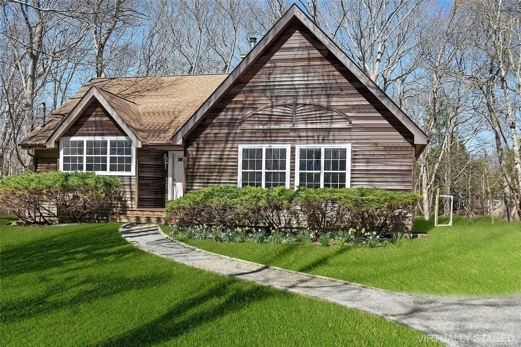 167 Underwood Drive East Hampton NY 11937
