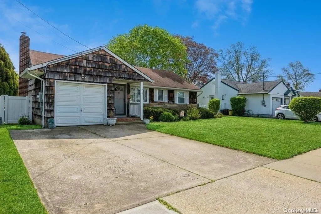 367 Harrison Avenue Massapequa NY 11758