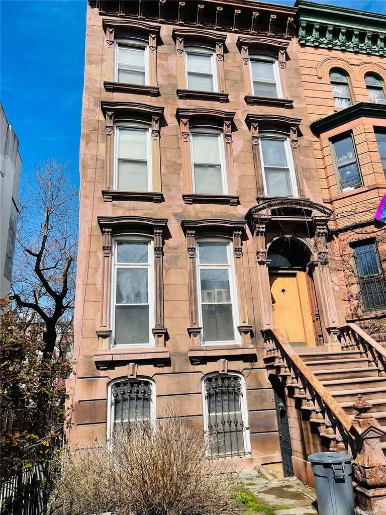 153 Lefferts Place Brooklyn NY 11238