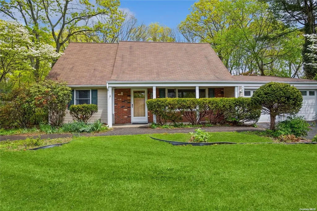 5 Barker Drive Stony Brook NY 11790