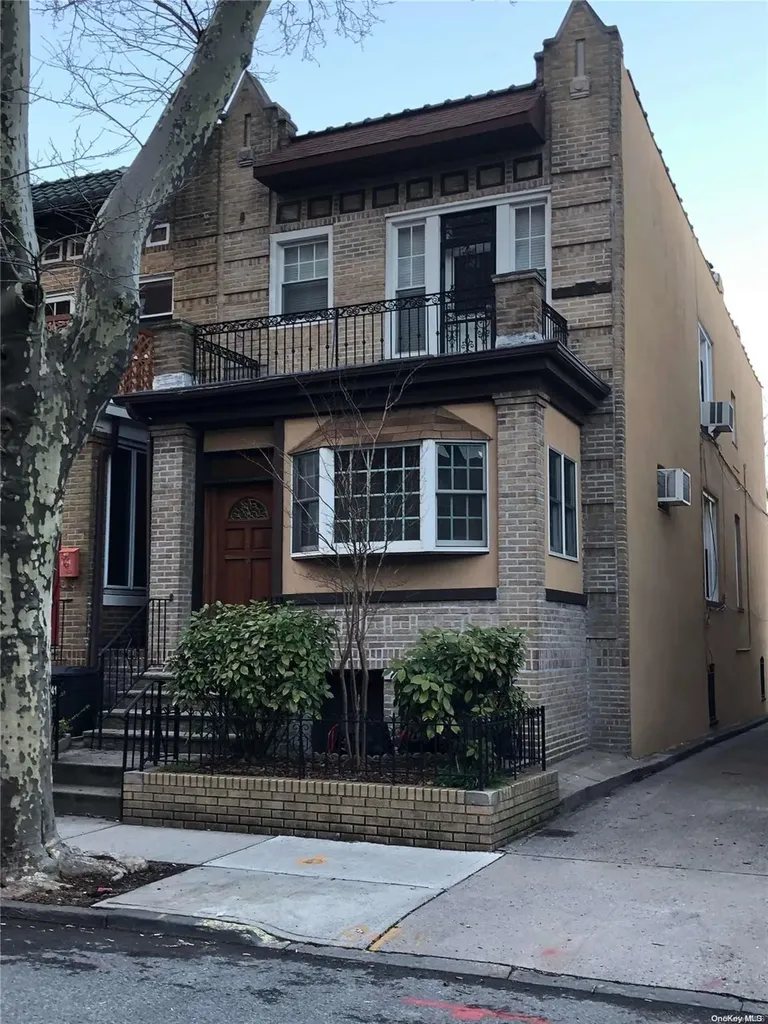 419 84th Street Brooklyn NY 11209