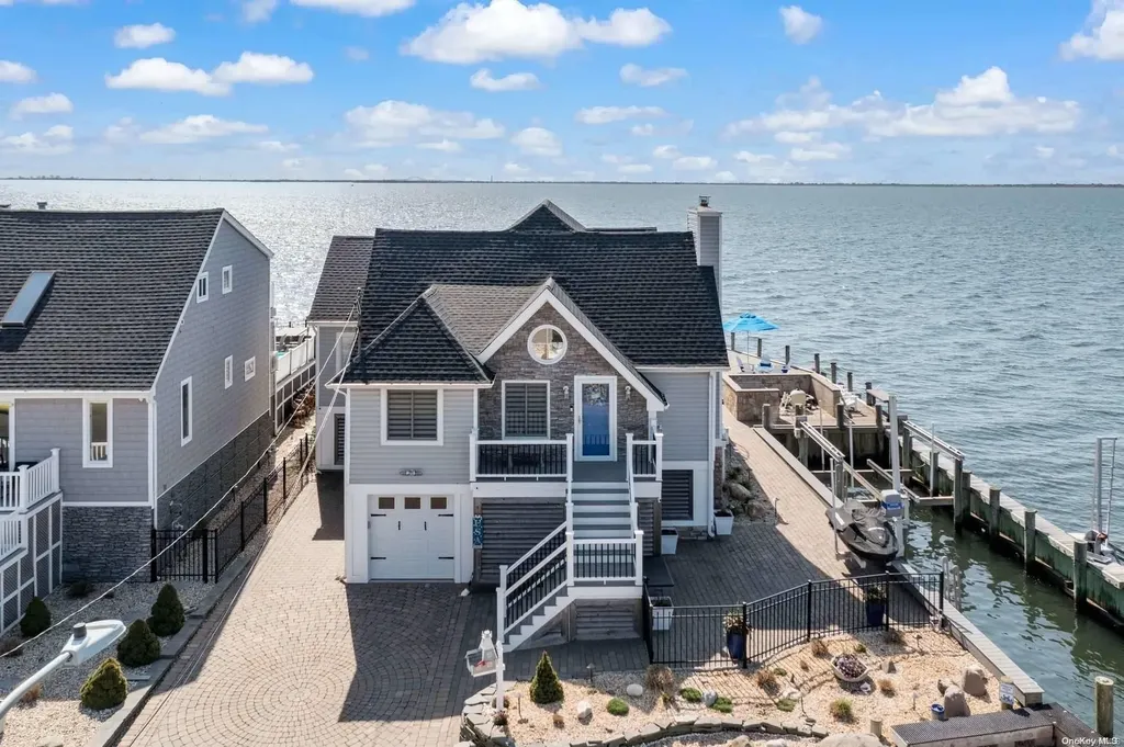38 Milton Road Babylon NY 11702