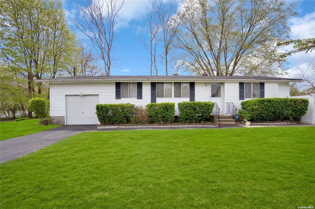 380 Dare Road Selden NY 11784