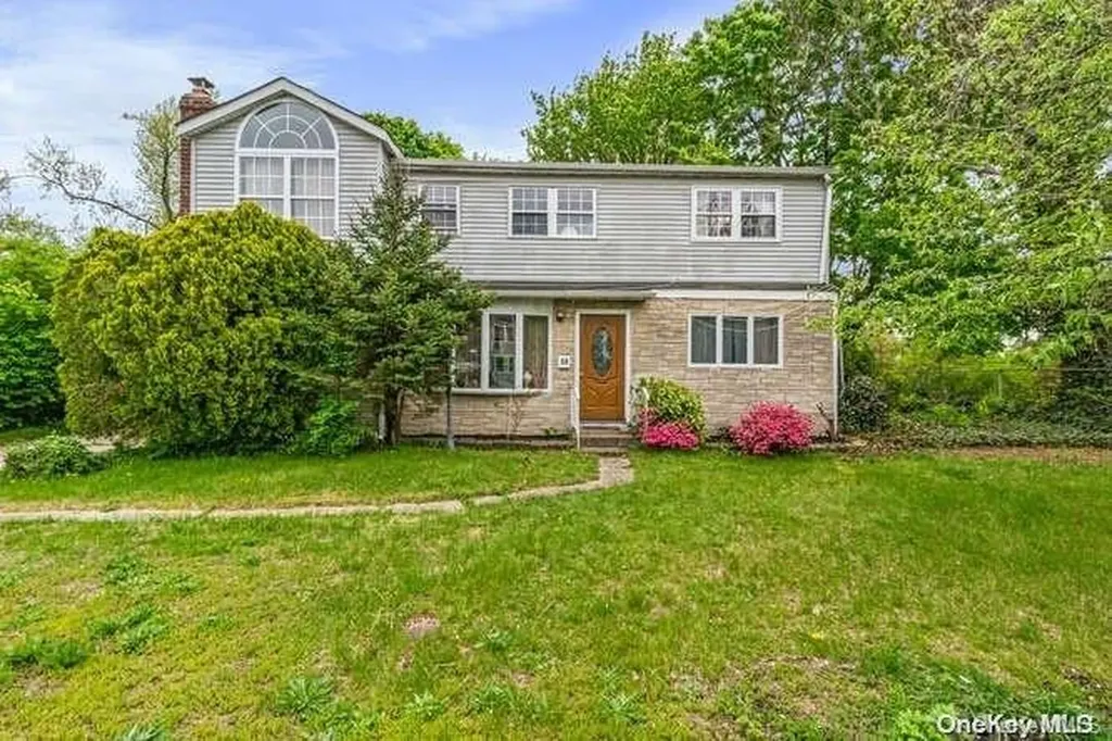 14 20th Avenue Bay Shore NY 11706