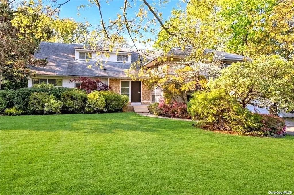 43 Tanners Road Great Neck NY 11020
