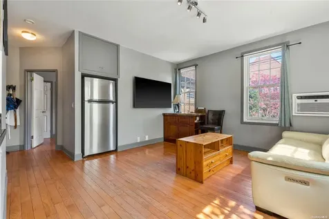 2 Dartmouth Street Forest Hills NY 11375
