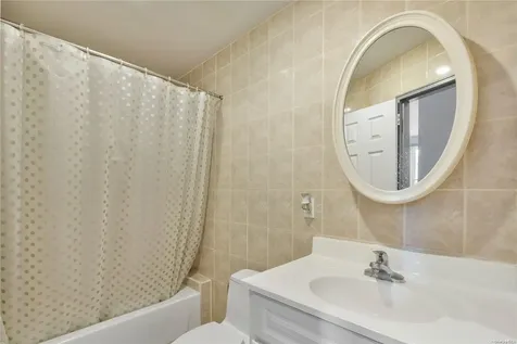 2 Dartmouth Street Forest Hills NY 11375