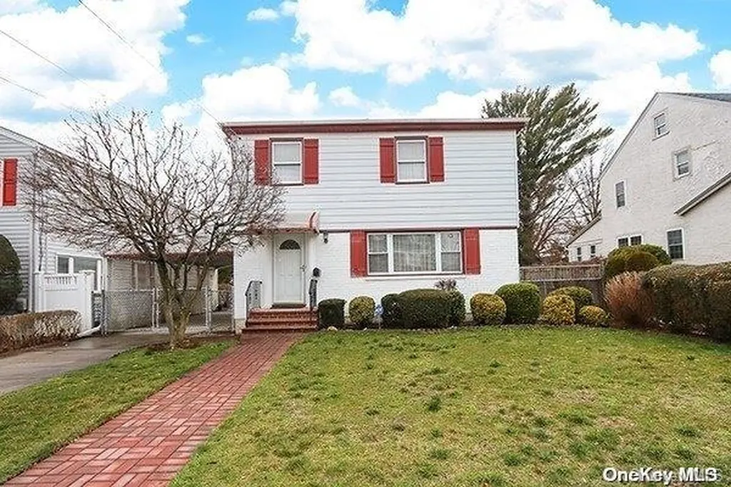 75 Rutland Road Hempstead NY 11550