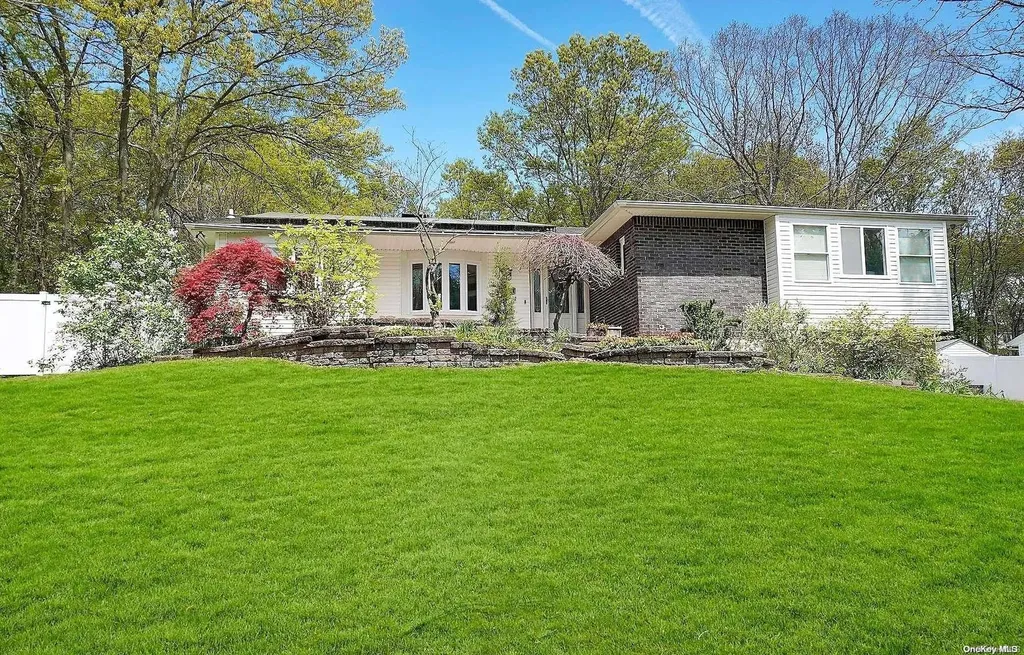 139 Washington Boulevard Commack NY 11725