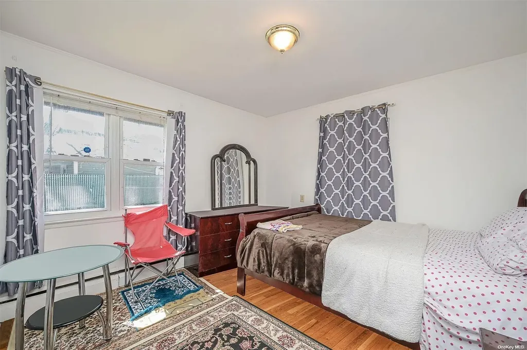 956 Lynn Drive Valley Stream NY 11580