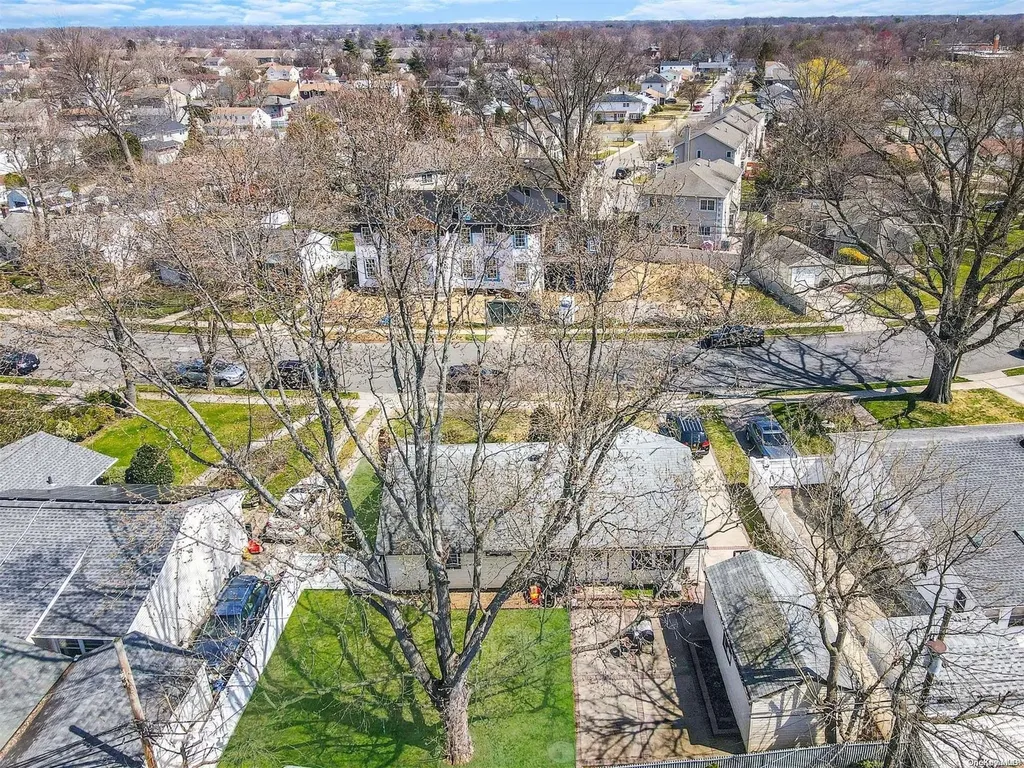 956 Lynn Drive Valley Stream NY 11580