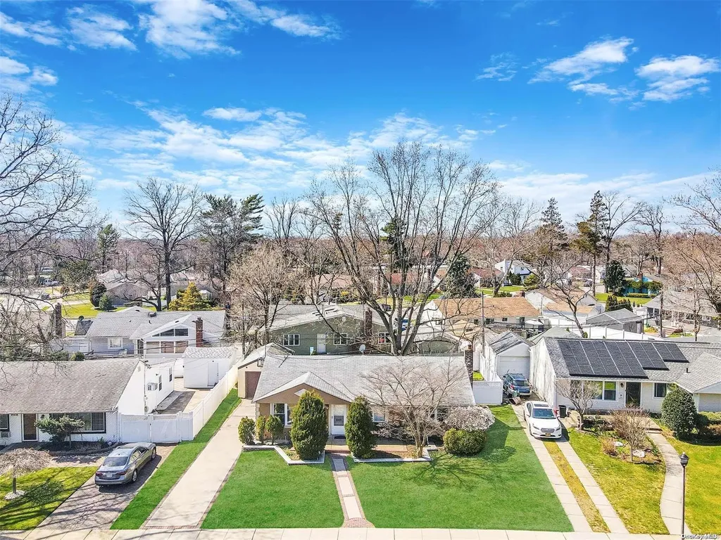 956 Lynn Drive Valley Stream NY 11580