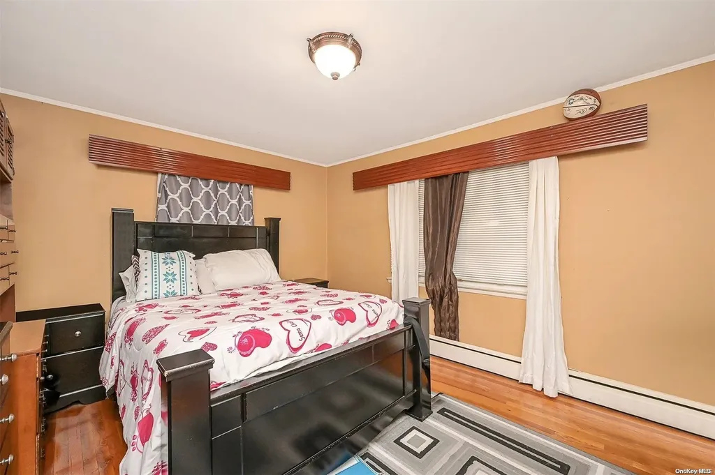 956 Lynn Drive Valley Stream NY 11580
