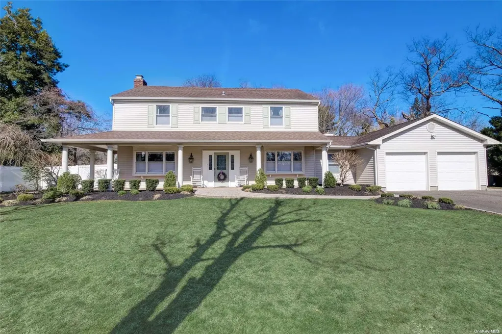 167 Sycamore Circle Stony Brook NY 11790