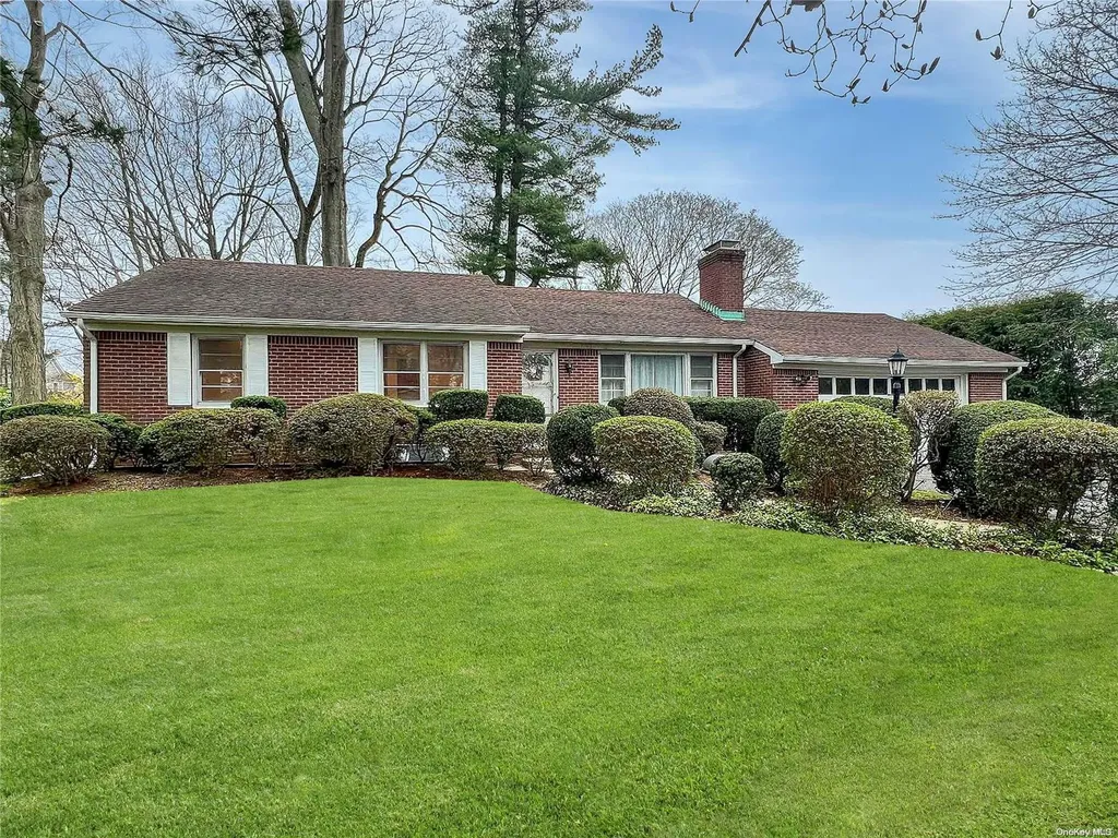 37 Red Spring Lane Glen Cove NY 11542