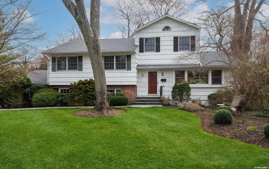 4 Conklin Lane Huntington NY 11743
