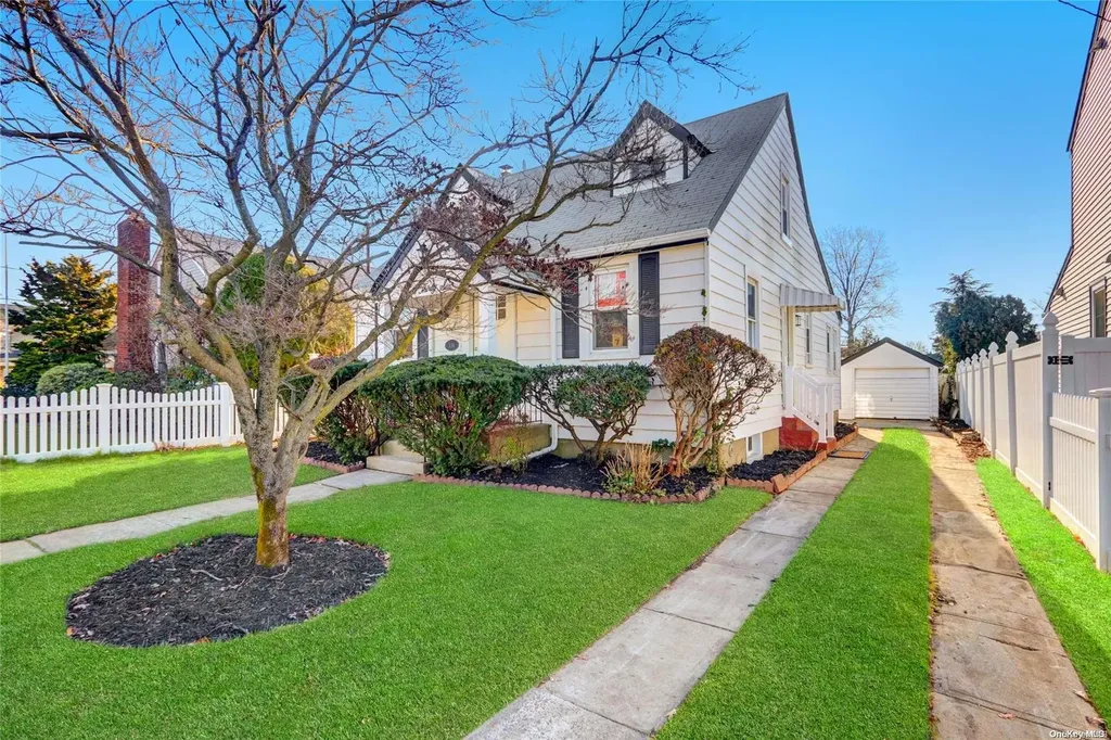 536 Jackson Street Baldwin NY 11510