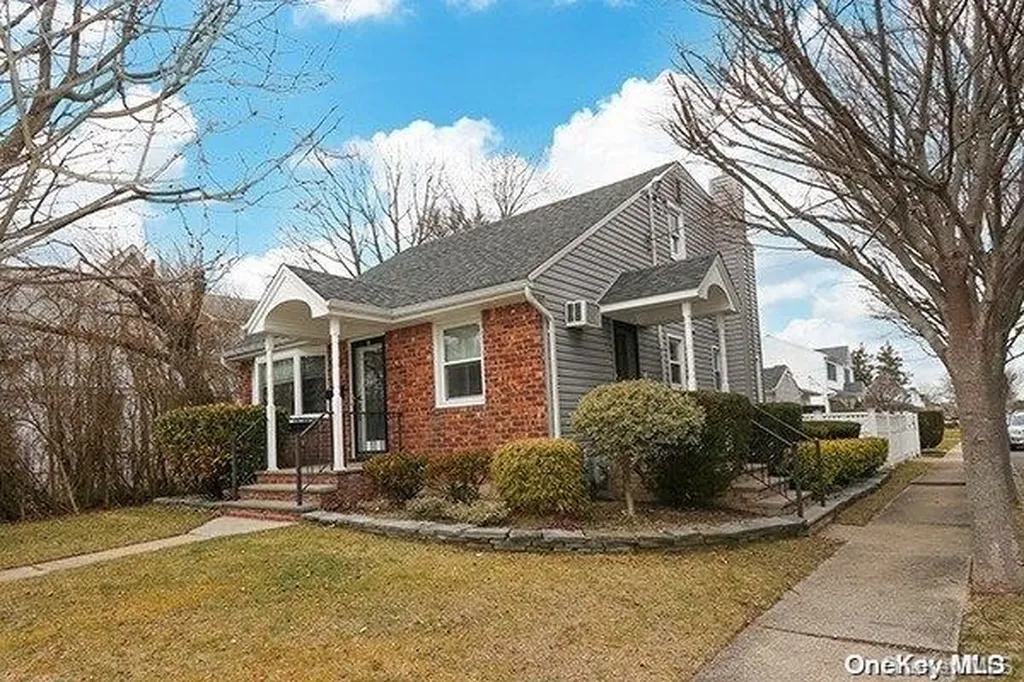 80 Burkhardt Avenue Bethpage NY 11714
