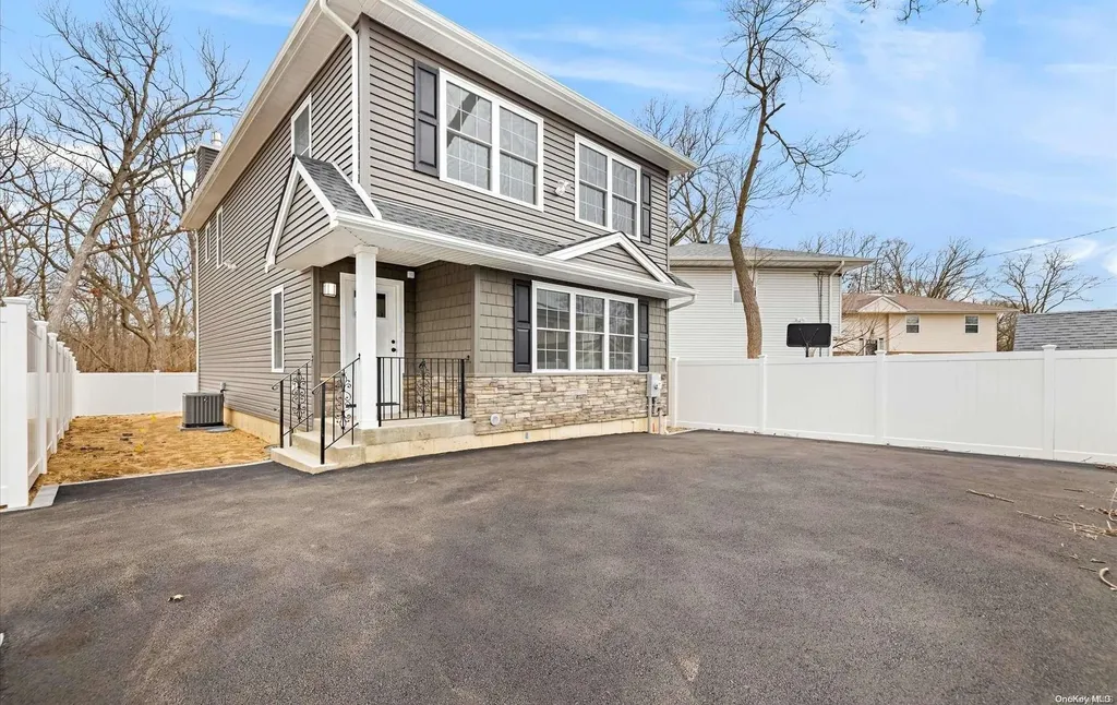 272 Frederick Avenue Roosevelt NY 11575
