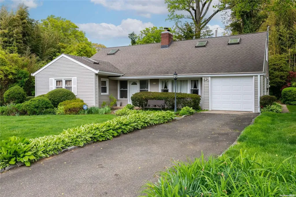 111 Rolling Hill Road Manhasset NY 11030
