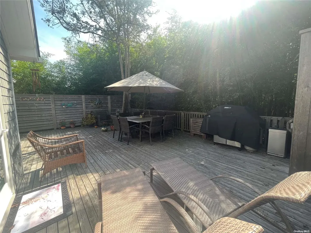 985 Surfview Walk Ocean Beach NY 11770