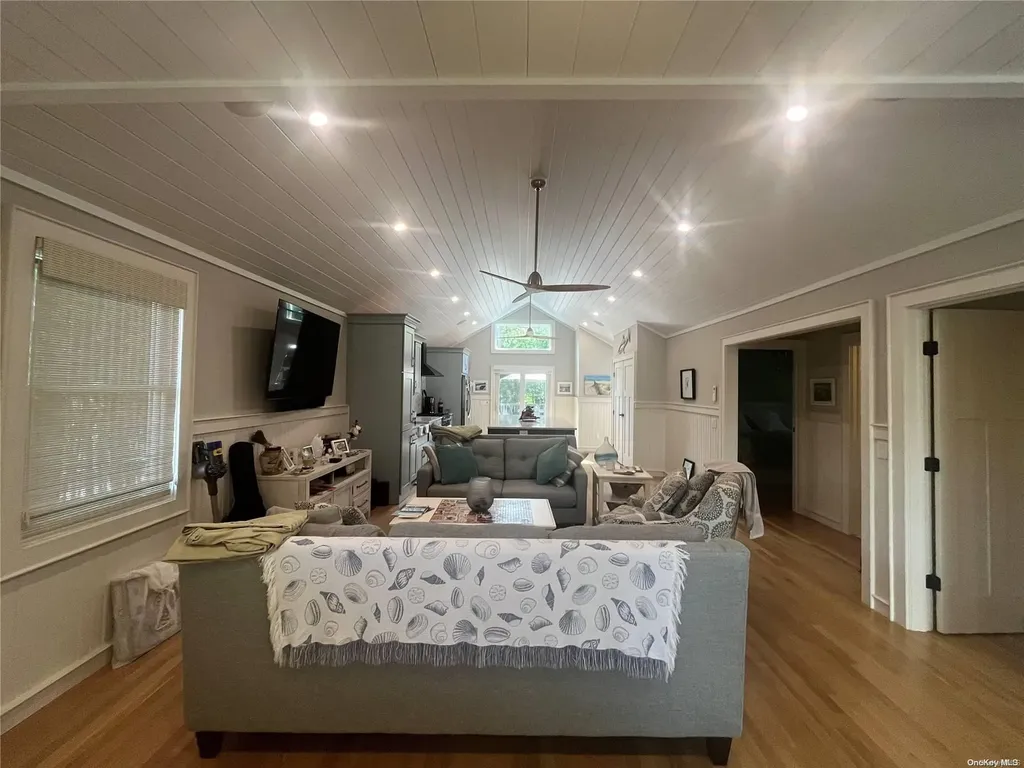 985 Surfview Walk Ocean Beach NY 11770