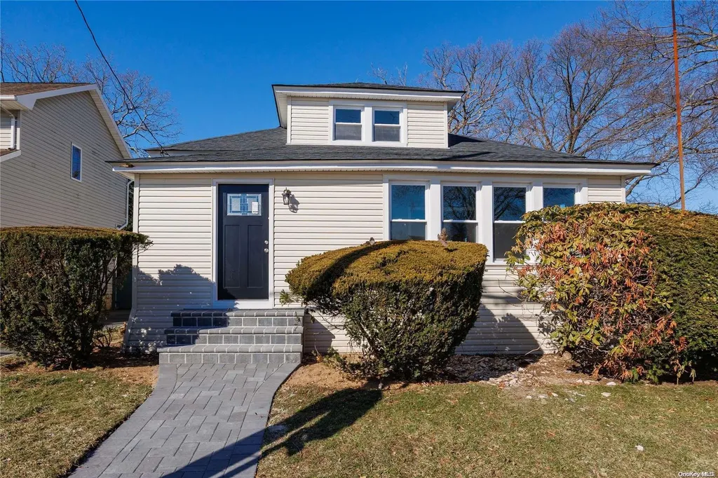33 Marshall Avenue Lynbrook NY 11563