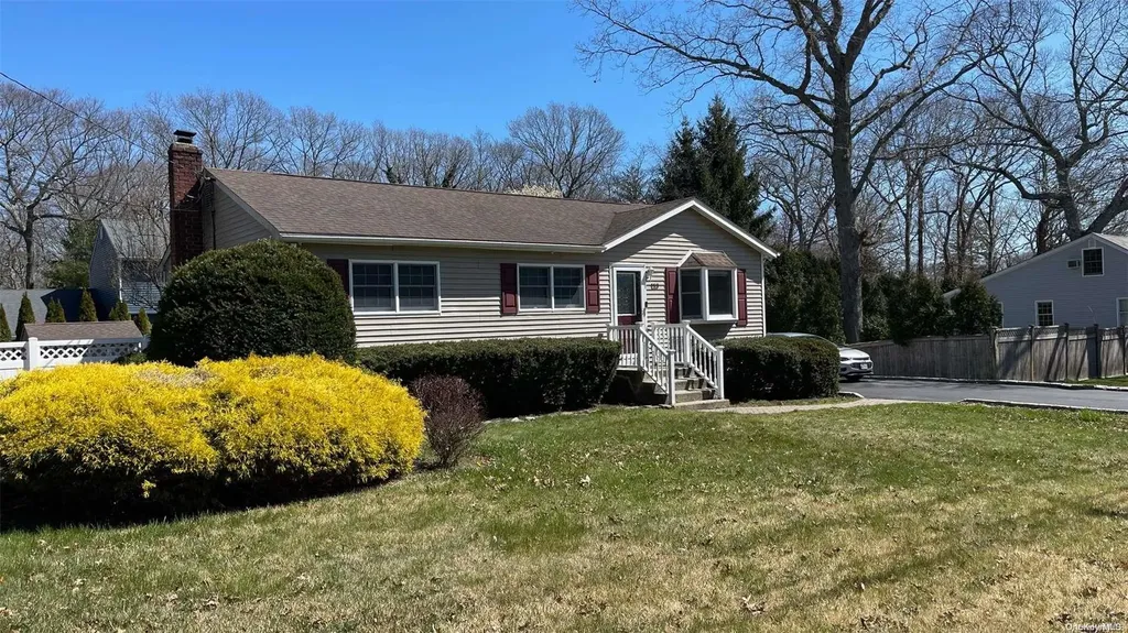 119 Harrison Avenue Miller Place NY 11764