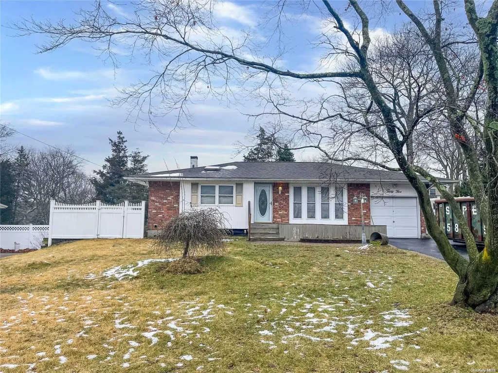 35 Joy Road Selden NY 11784