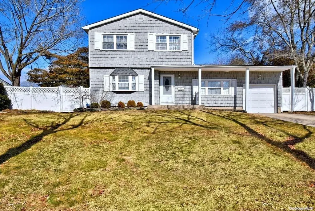 17 Edwin Avenue Patchogue NY 11772