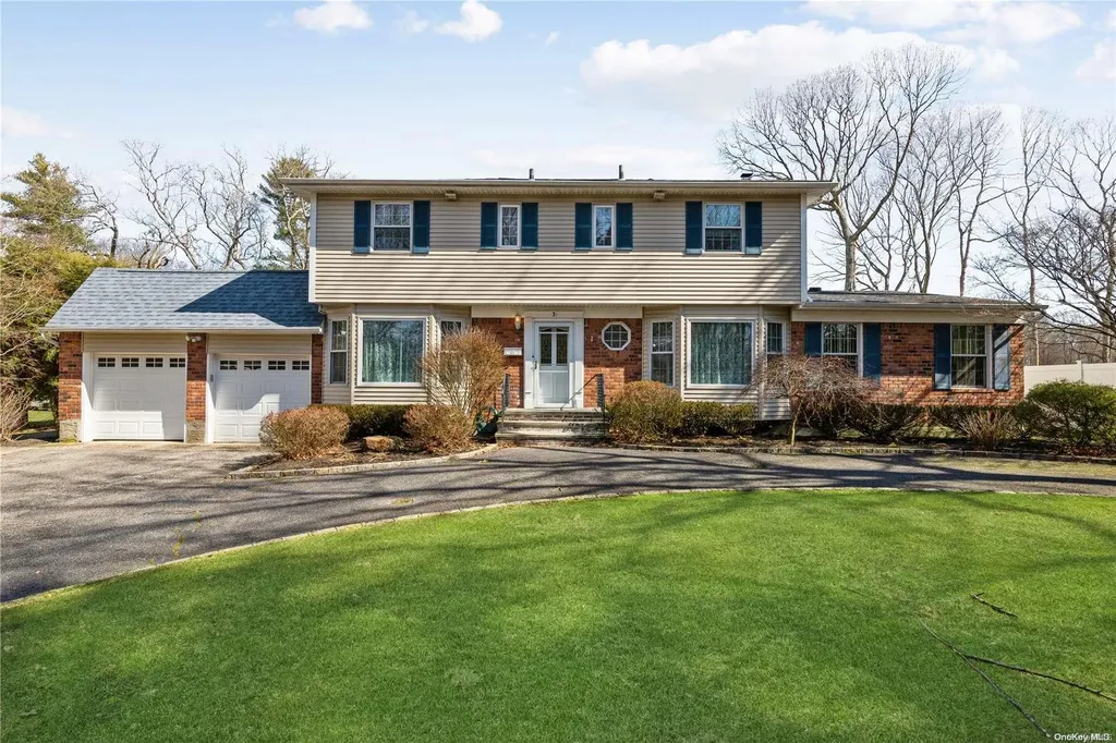 3 Teal Lane Smithtown NY 11787