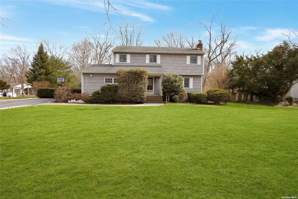 57 Hillside Avenue Saint James NY 11780
