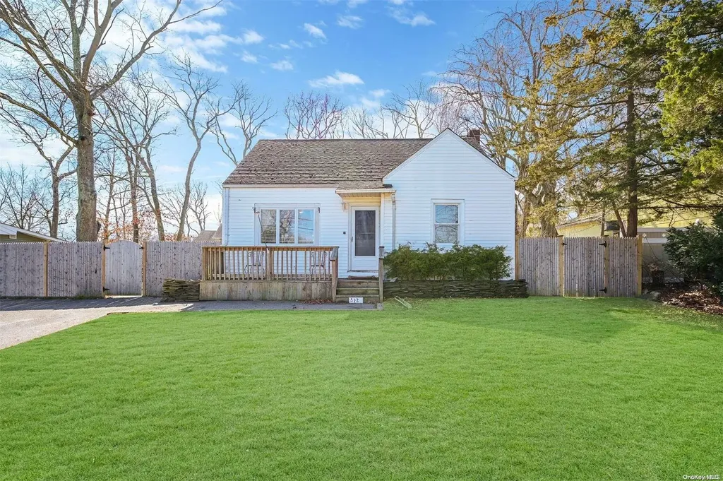 12 Richmond Boulevard Centereach NY 11720