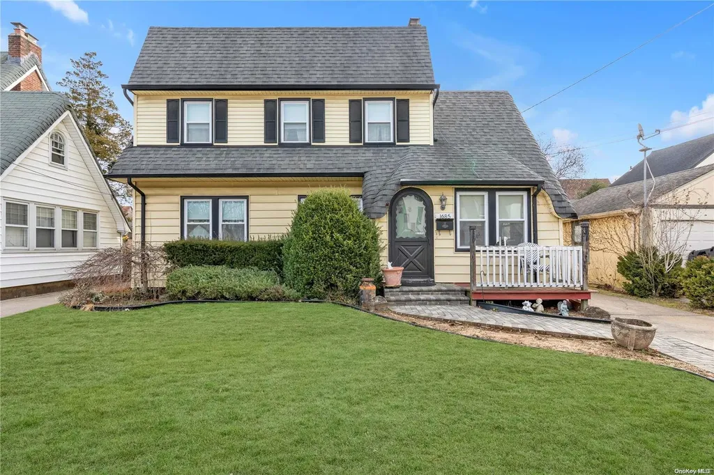 1685 Kenneth Avenue North Baldwin NY 11510