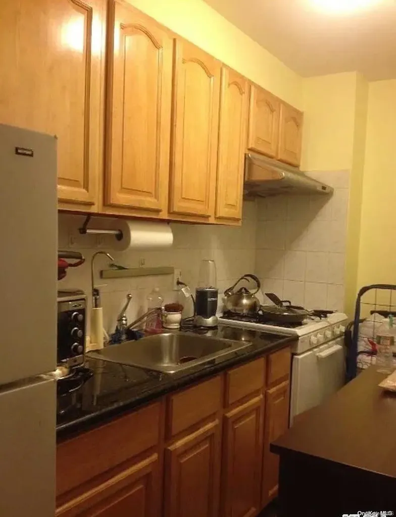 40-24 76th Street Elmhurst NY 11373