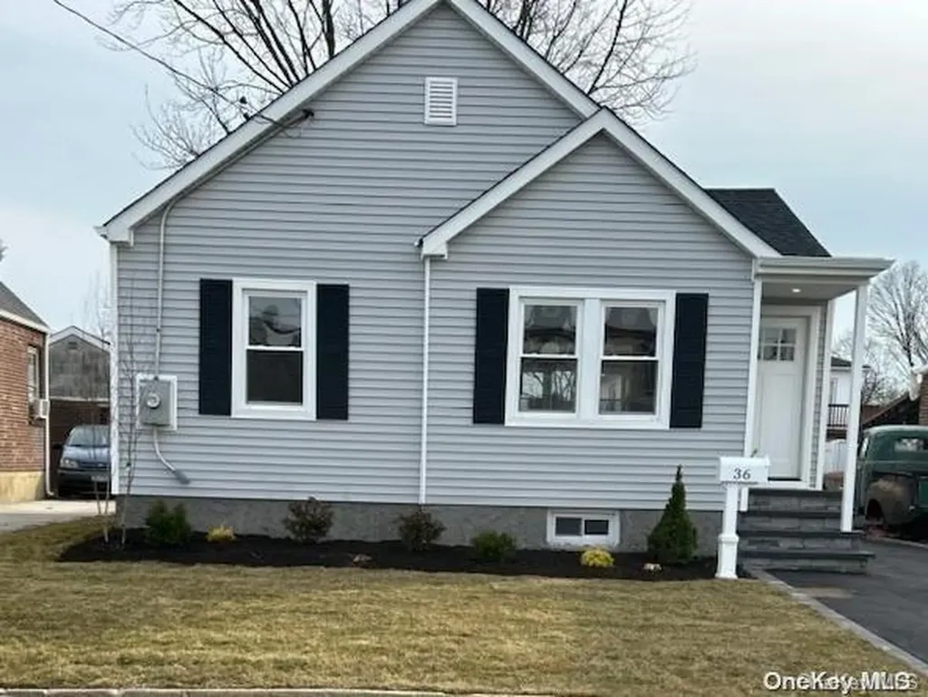 36 Washington Avenue Valley Stream NY 11580