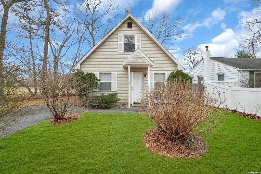 26 Webb Avenue Patchogue NY 11772