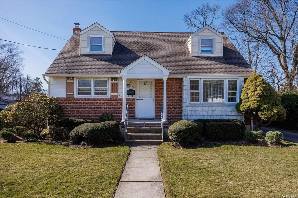 2710 Harrison Avenue Oceanside NY 11572